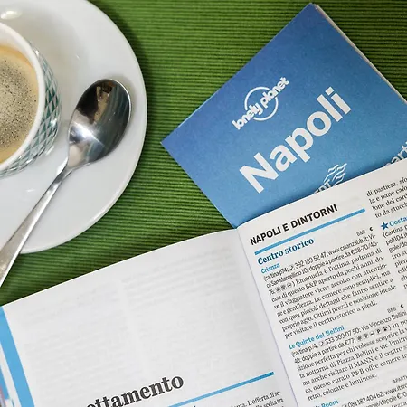 Crianza Alojamento de Acomodação e Pequeno-almoço Nápoles