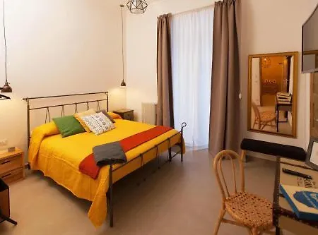 Crianza 3* Νάπολη